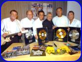 2004  Komm.Rat Wolfgang Reinprecht (Hotel Fischerwirt) gratuliert zur neuen CD